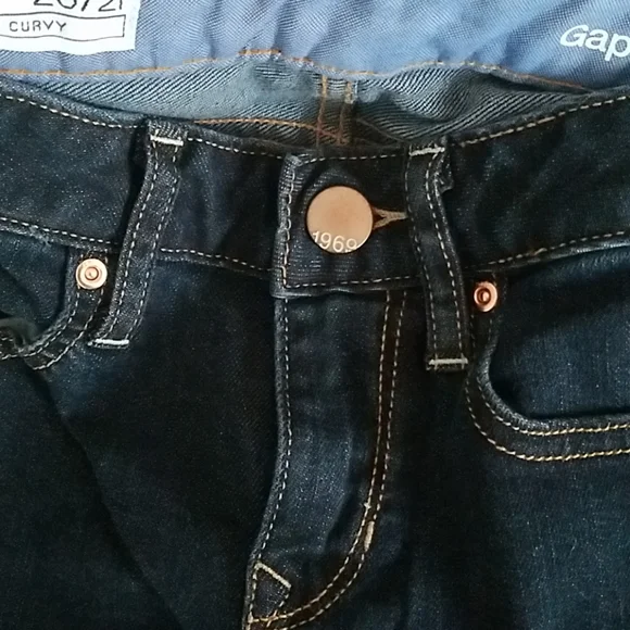 Gap 1969 dark denim curvy fit jeans Sz26/2r- EUC - Picture 5 of 9